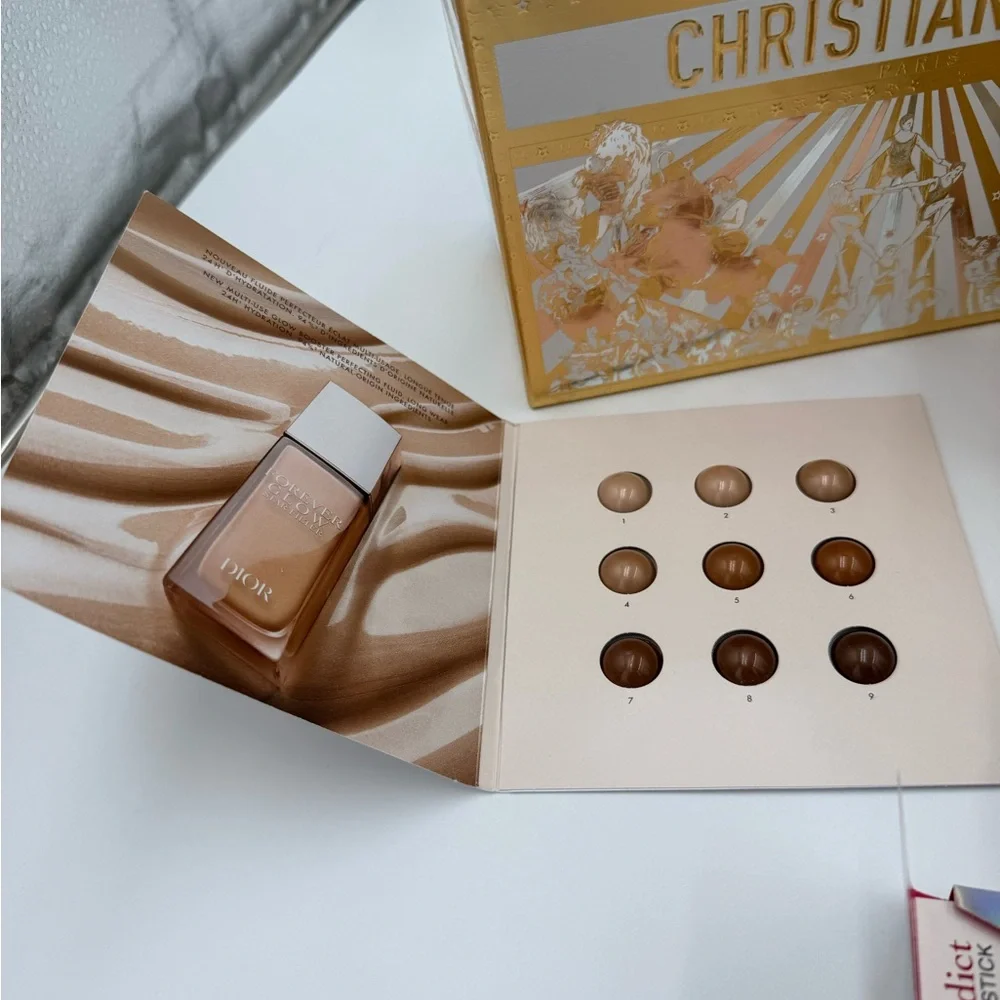 Dior Gold and Navy Holiday Makeup Set - Picture 3 of 10